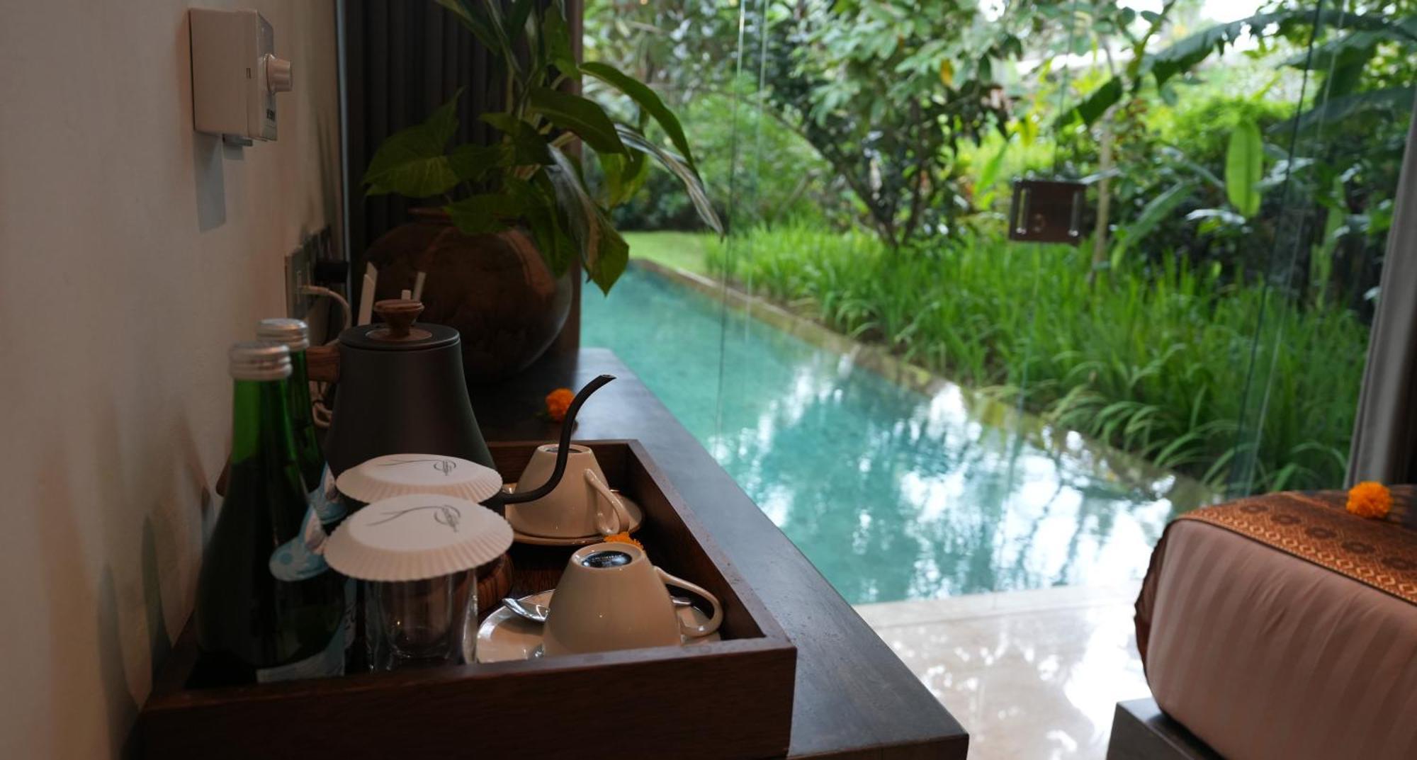 Kelapa Retreat y spa Hotel Bali Pulukan Exterior foto
